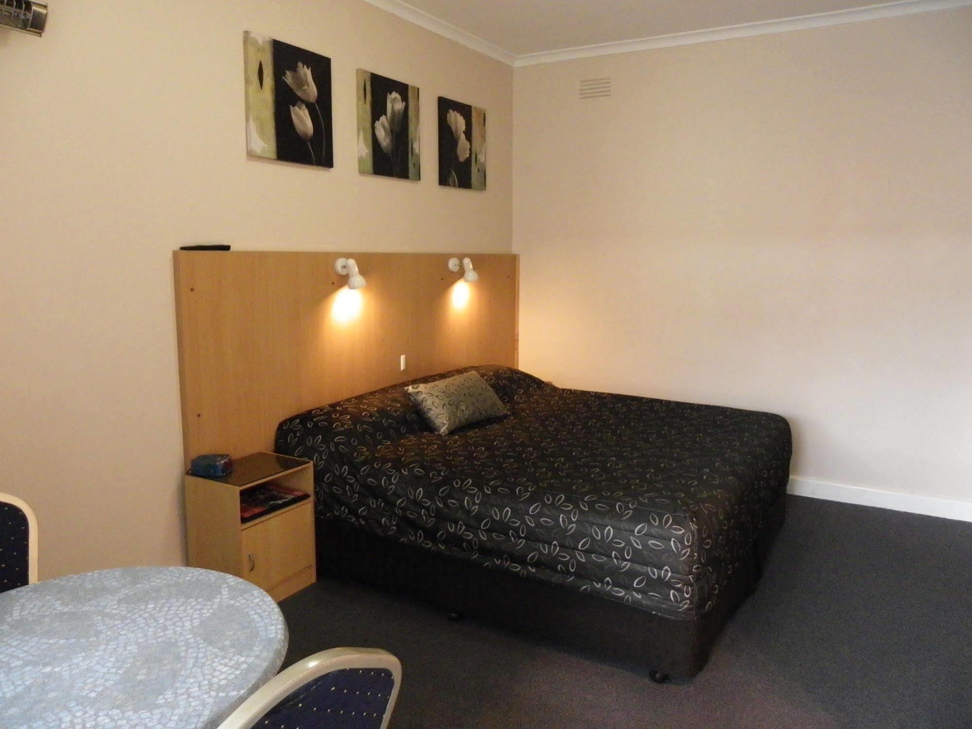 Clifton Motel Albury Buitenkant foto